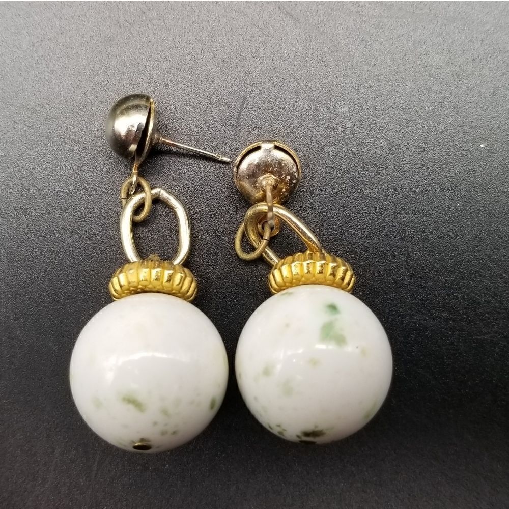 Marble ornate ball earrings. E0108